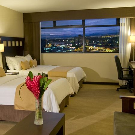 Tryp By Wyndham San Jose Sabana Hotel Стая снимка