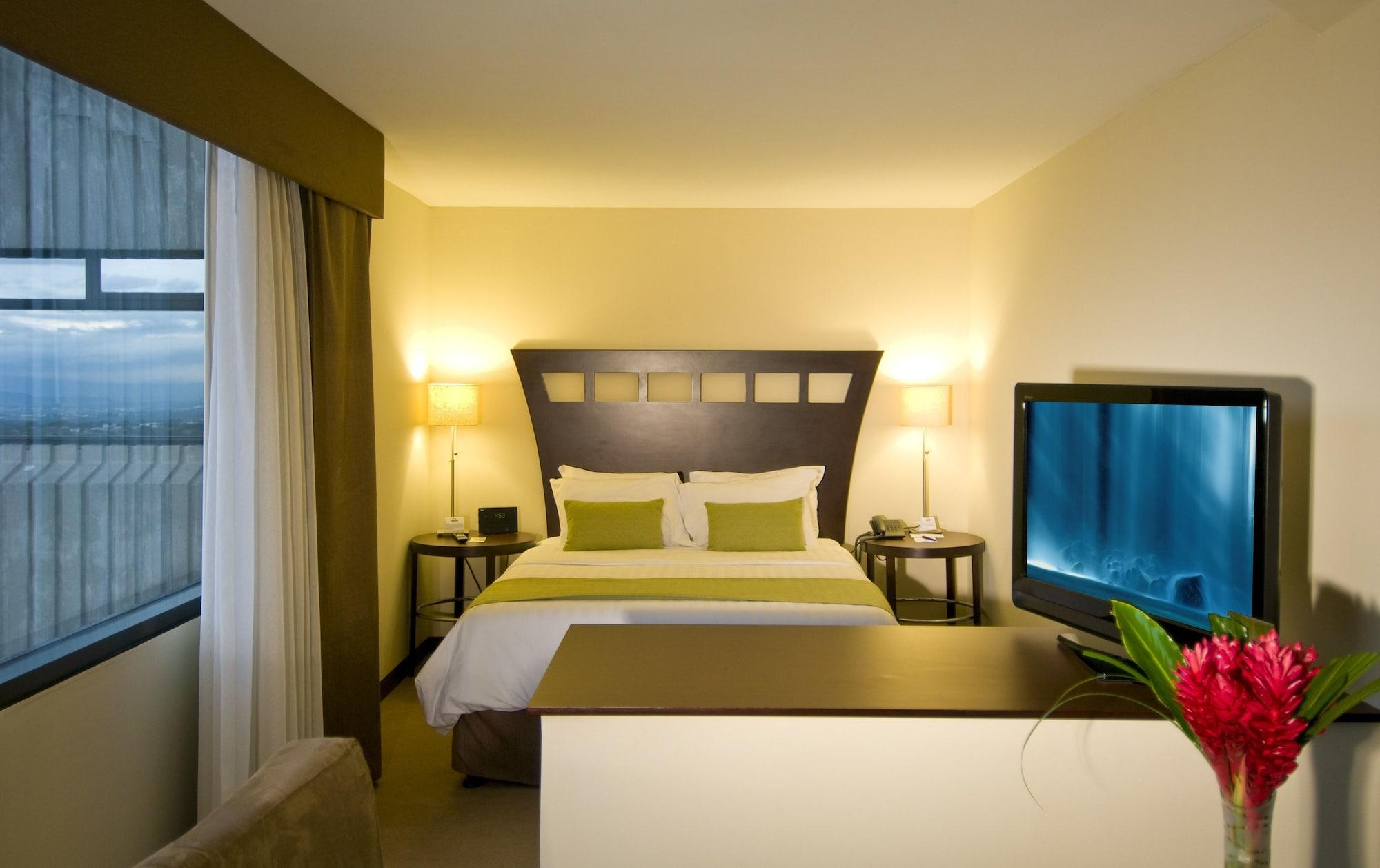 Tryp By Wyndham San Jose Sabana Hotel Екстериор снимка